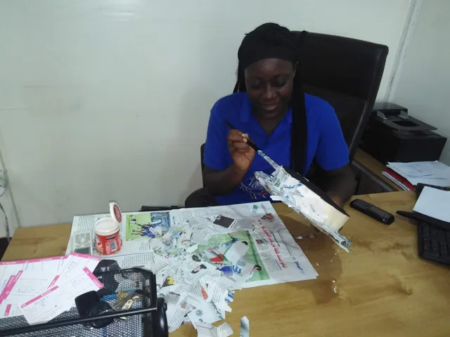Préparatifs d'un atelier créatif à L'Eldorado