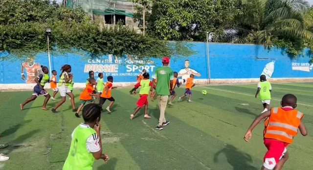 Semaine sportive à L'Eldorado, match de football